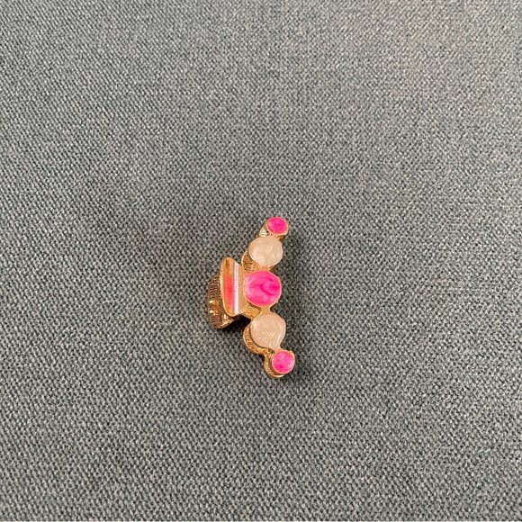 Small metal hair claw - neon pink - Picture 1 of 3